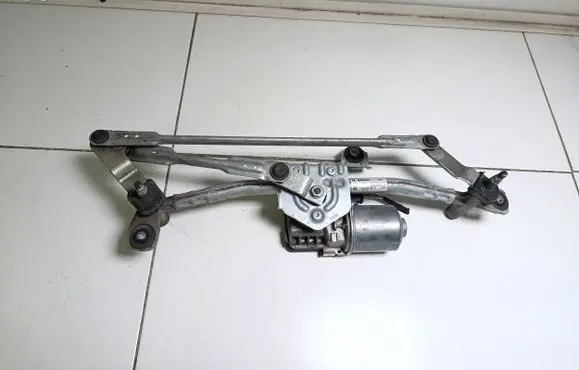 Front wiper linkage and motor
