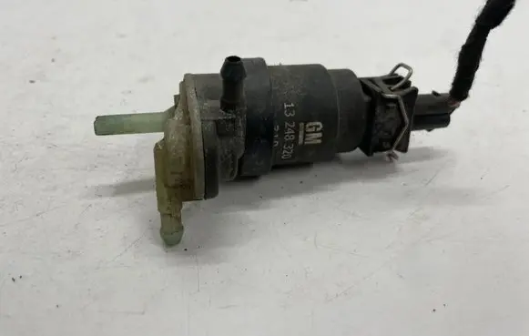 Opel Zafira C Windscreen/windshield washer pump 13248320