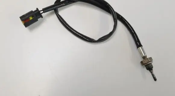 Ford Fiesta Oil temperature sensor 8507628 010728000470