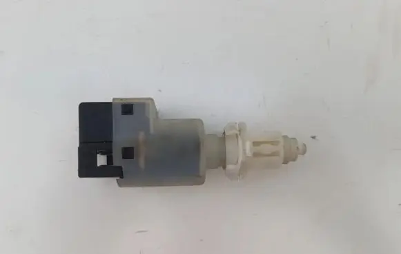 Fiat Bravo - Brava Clutch pedal sensor 