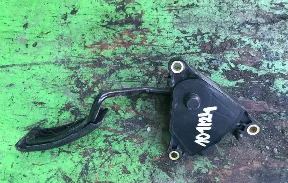 Renault Scenic II - Grand scenic II Accelerator throttle pedal 8200159645
