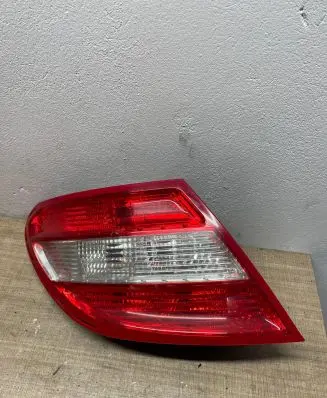 Mercedes-Benz C W204 Rear/tail lights 2048200164 2048200010