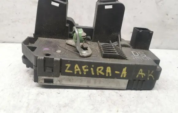 Opel Zafira A Rear door lock 24414134