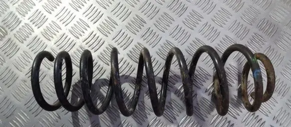 Volkswagen Golf III Rear coil spring