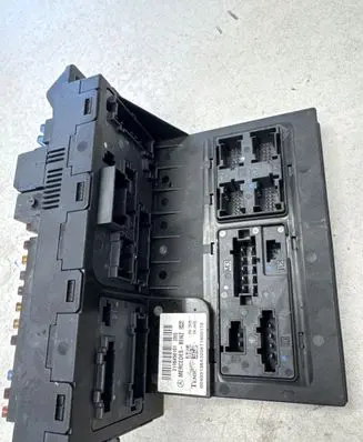 Mercedes-Benz E W211 Fuse module 2115456101 A060313635