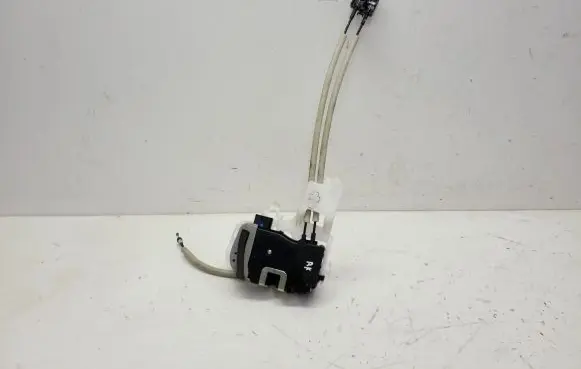 KIA Sportage Front door lock 813103W000