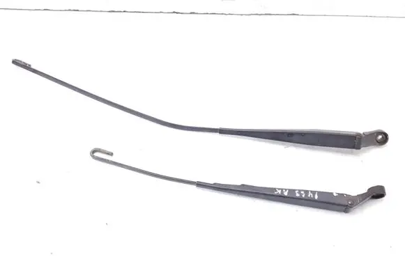 Volkswagen Fox Front wiper blade arm 5Z0955410A 5Z0955409A
