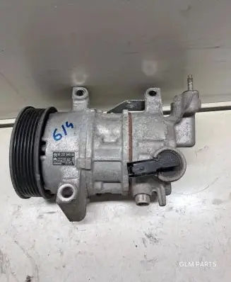 Peugeot 208 Air conditioning (A/C) compressor (pump) 9822184980