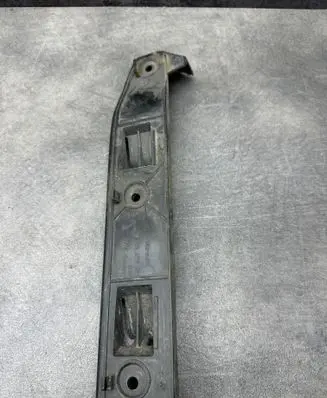 Volkswagen Golf IV Front bumper mounting bracket 1J0807184A