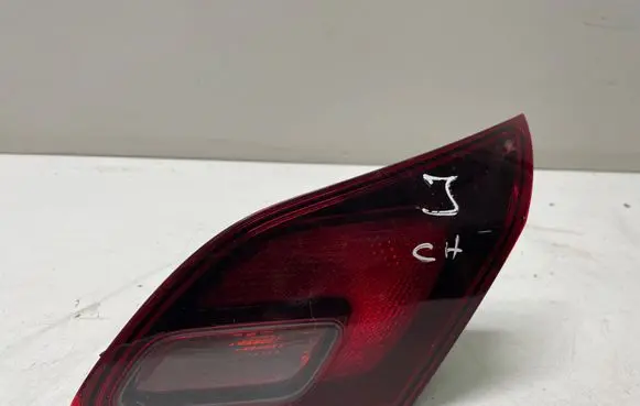 Opel Astra J Tailgate rear/tail lights