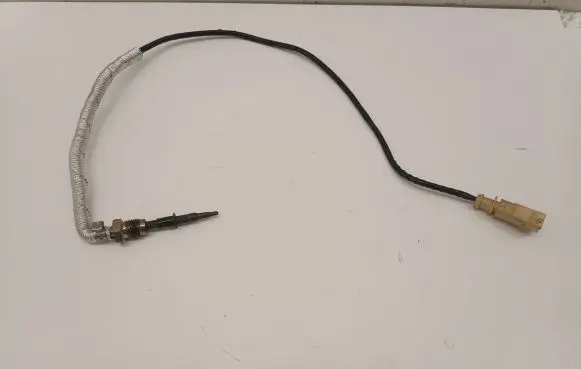 Volkswagen Touareg III Exhaust gas temperature sensor 4M0906088BA