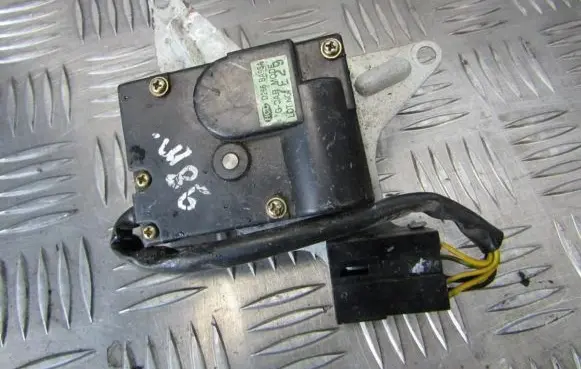 KIA Clarus Air flap motor/actuator d266ba95a