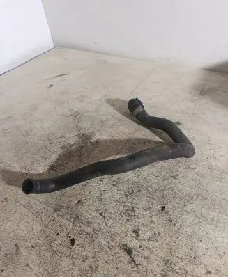 Volkswagen PASSAT B5 Engine coolant pipe/hose 34721