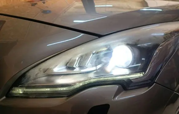 Peugeot 3008 I Headlight/headlamp 9805525780 89907707