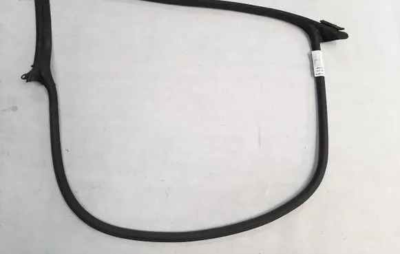 Front door rubber seal