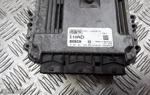 Ford C-MAX I Engine control unit/module