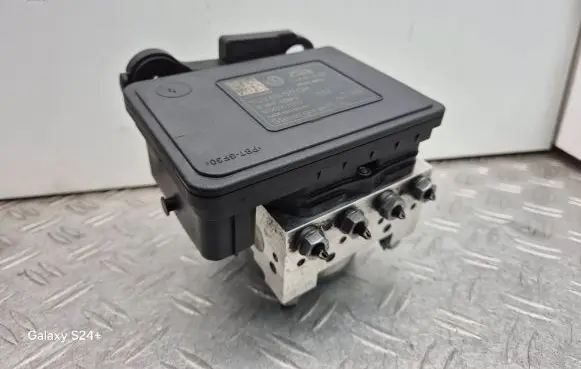Skoda Octavia Mk3 (5E) ABS Pump 5Q0614517DM