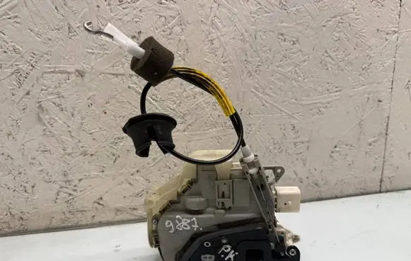 Audi Q5 SQ5 Front door lock 8J1837015C