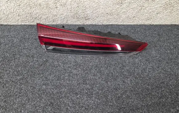 Renault Captur II Tailgate rear/tail lights 265553734R
