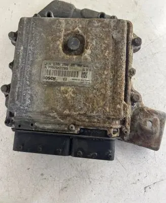 Mitsubishi Colt Engine control unit/module PMN902289 A6391500673 18933758