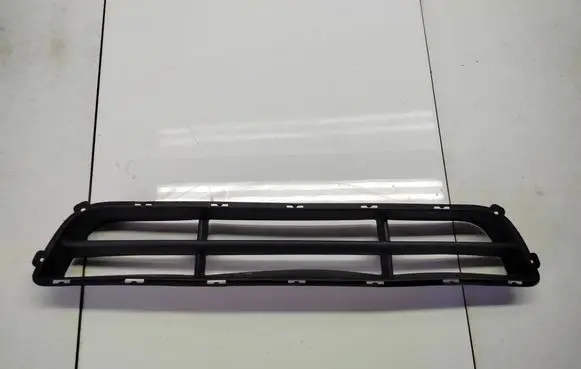 KIA Ceed Front bumper lower grill 86565-1H000