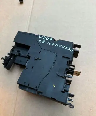 Mercedes-Benz E C207 W207 Positive cable (battery) A2075402705