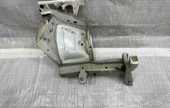 Citroen C5 Aircross Front side member 