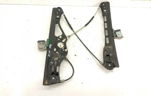 Mercedes-Benz E W211 Front door electric window regulator 2117200246 2117200446