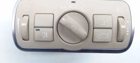 Volvo V70 Light switch 30739458