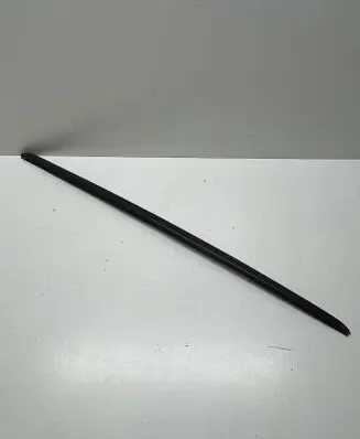 Audi Q8 Windshield trim 4M8854328