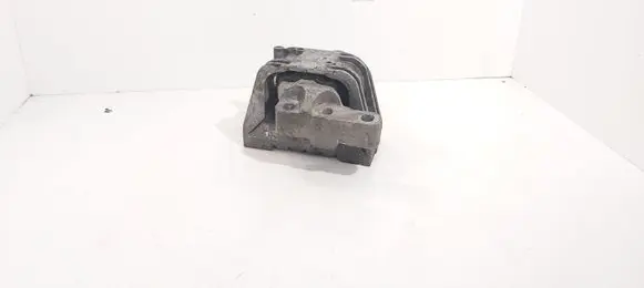 Volkswagen PASSAT B6 Engine mount bracket 1K0199262 1KO199262