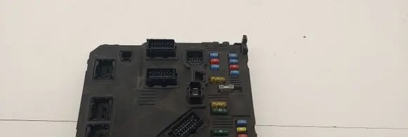 Peugeot 407 Fuse module 9655708480