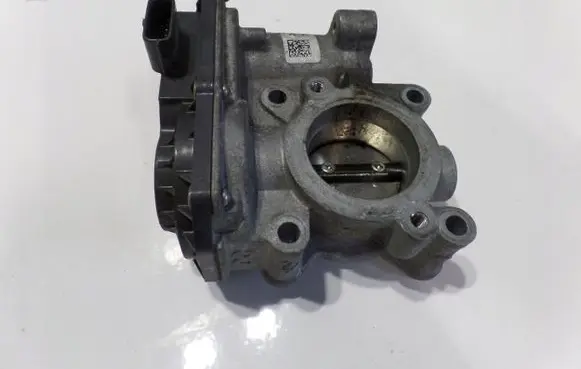 Renault Clio IV Throttle valve 8201171233
