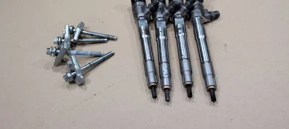 Renault Koleos II Fuel injectors set HMLGT1308R 0445110 0445110896