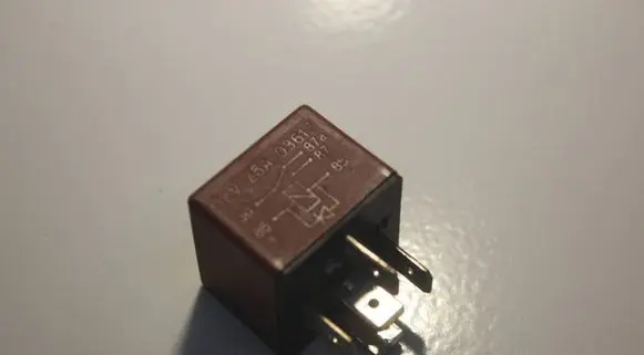 Ford Mondeo MK II Other relay 03612