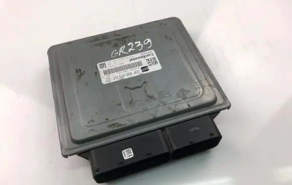 Seat Ibiza IV (6J,6P) Engine control unit/module ECU 03F906070GT