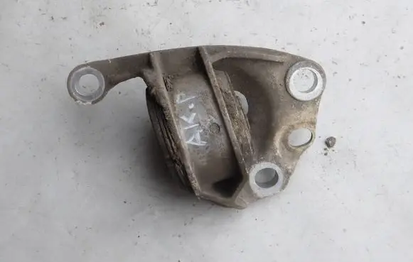 Opel Astra K Rear axle beam mounts housing 13470650
