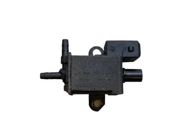 Audi A4 S4 B6 8E 8H Turbo solenoid valve 026906263H