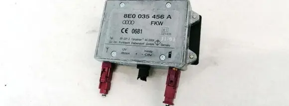 Audi A4 S4 B6 8E 8H Antenna control unit 8E0035456A