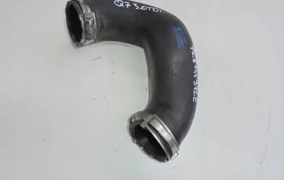 Audi Q7 4L Intercooler hose/pipe 7L6145972E