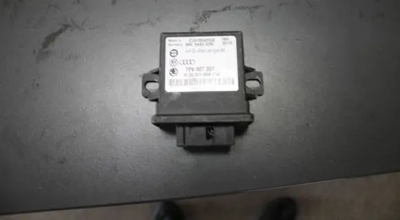Volkswagen Touareg II Light module LCM 7P6907357