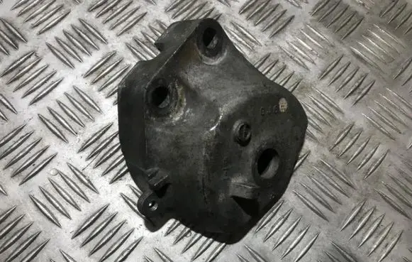 Mazda 6 Engine mounting bracket gj6f
