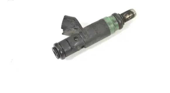 Audi A6 S6 C5 4B Fuel injector 06C133551