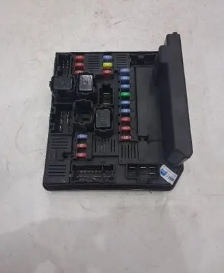Nissan Qashqai Fuse box set 284B7JD02A