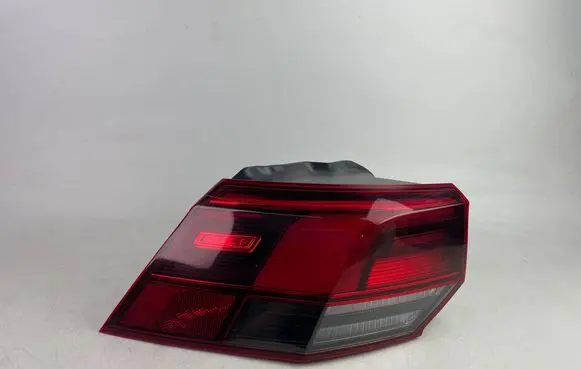 Volkswagen Golf VIII Rear/tail lights 5H0945095C