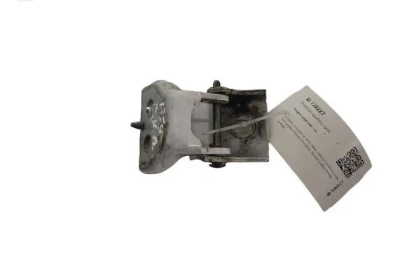 Peugeot 3008 I Front door lower hinge 