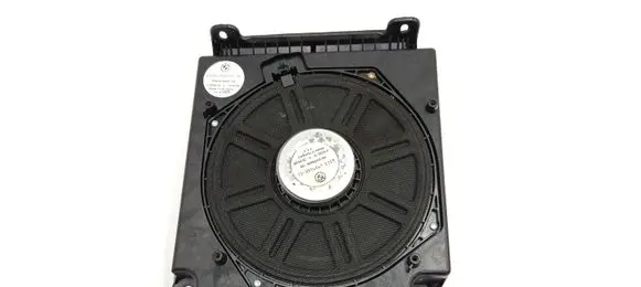 BMW 5 E60 E61 Subwoofer speaker 65136919353 6919353 65136929100