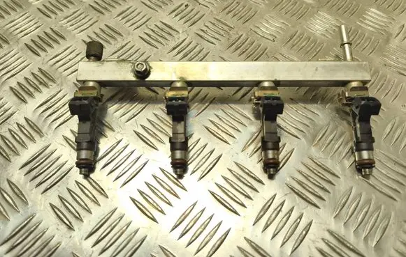 Fuel injectors set