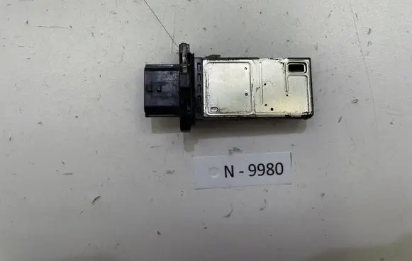 Nissan X-Trail T31 Mass air flow meter N9980