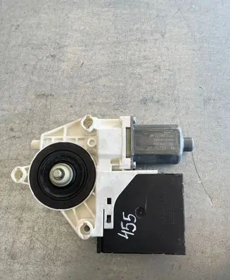 Volkswagen Caddy Front door window regulator motor 5K0959792 73213091620185 S0382250125